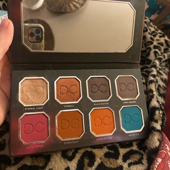 Celestial Thunder Eyeshadow Palette - Picture 3 of 5